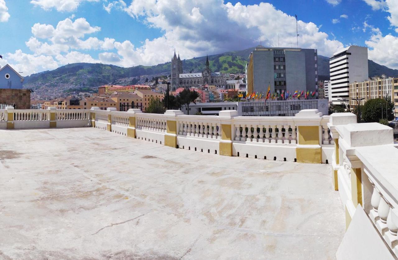 Casona 1914 Quito - Gothic Cathedral View Rooftop Экстерьер фото